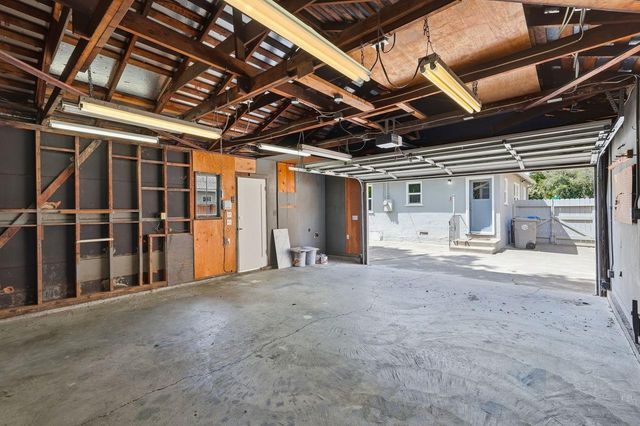 1119 Darnel Way, Sacramento, CA 95822