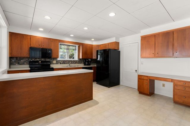 43 Laconia Rd, Worcester, MA 01609