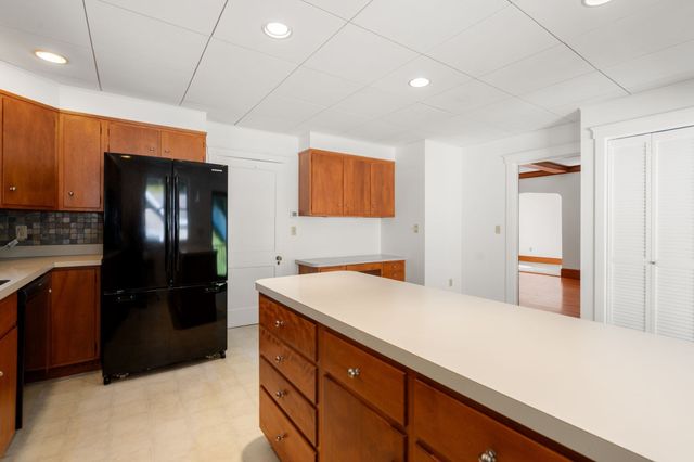 43 Laconia Rd, Worcester, MA 01609