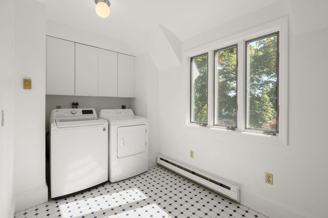 43 Laconia Rd, Worcester, MA 01609
