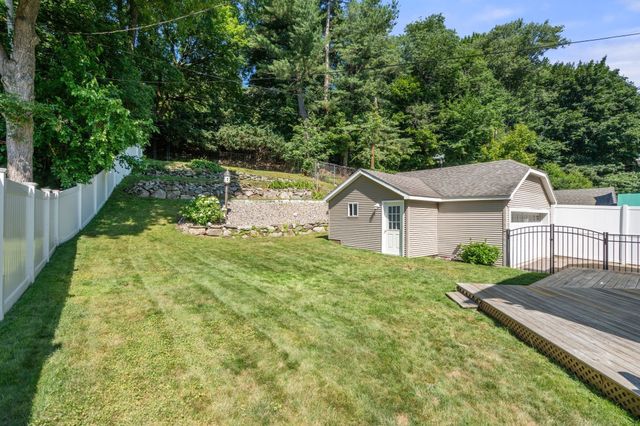 43 Laconia Rd, Worcester, MA 01609