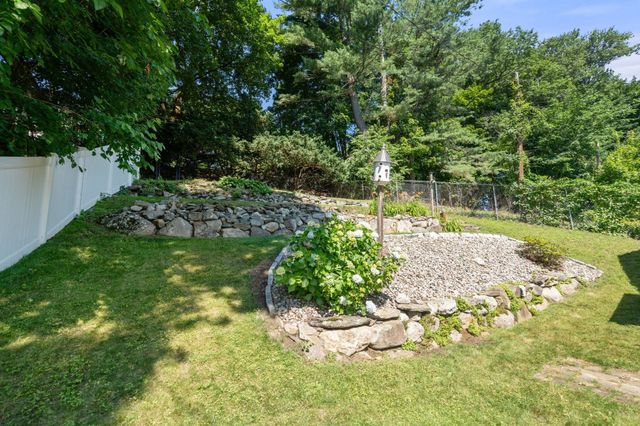 43 Laconia Rd, Worcester, MA 01609