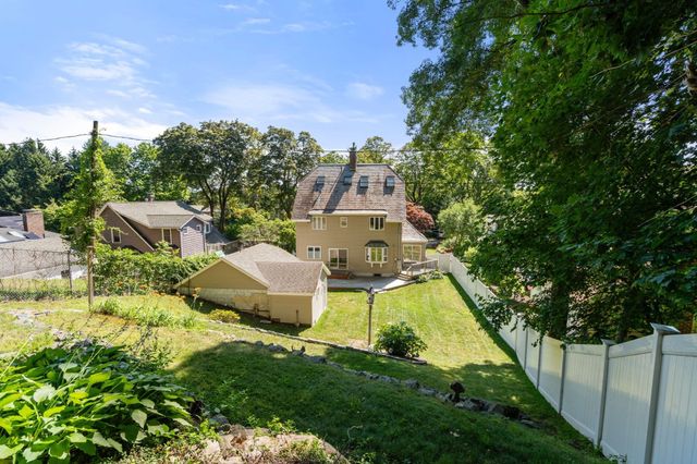 43 Laconia Rd, Worcester, MA 01609
