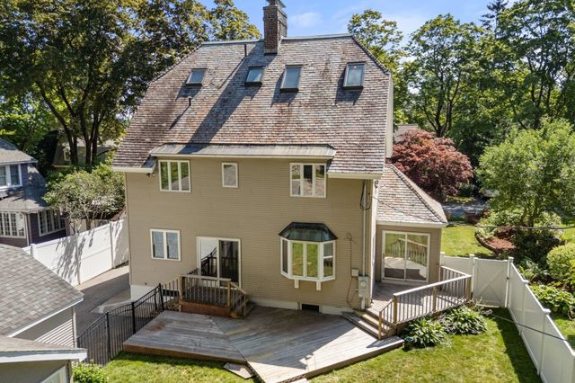 43 Laconia Rd, Worcester, MA 01609