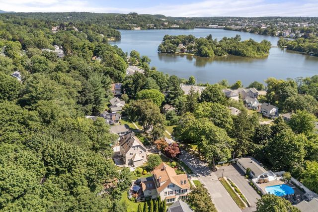 43 Laconia Rd, Worcester, MA 01609
