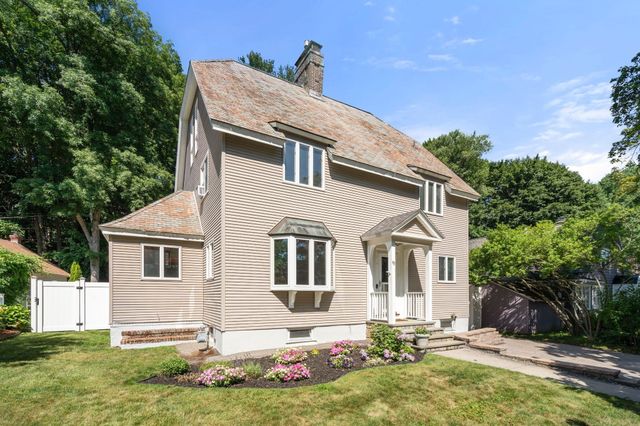 43 Laconia Rd, Worcester, MA 01609