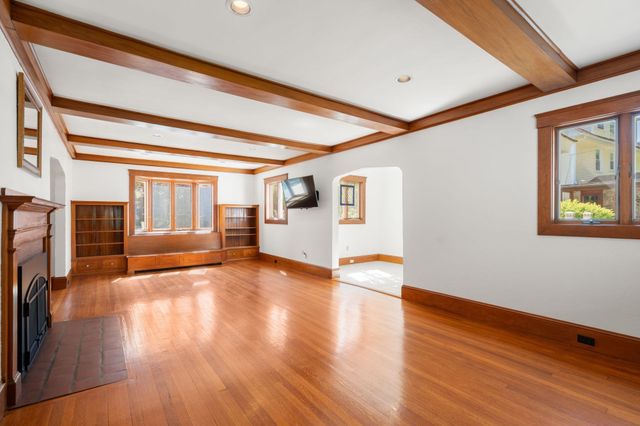 43 Laconia Rd, Worcester, MA 01609