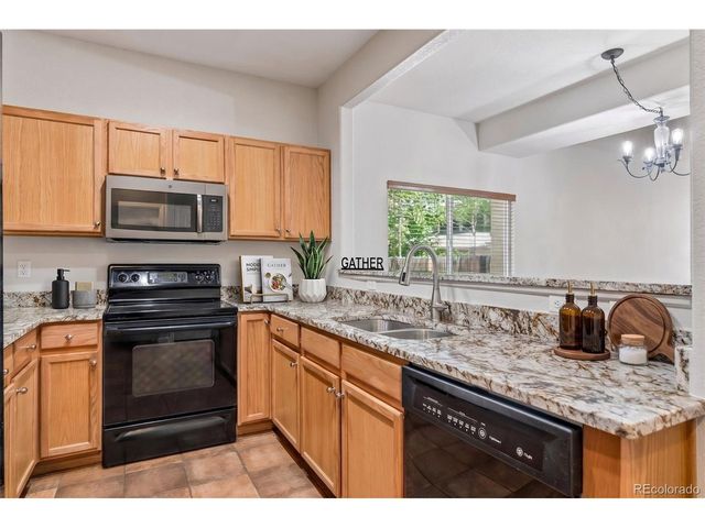 4442 S Auckland Ct, Aurora, CO 80015