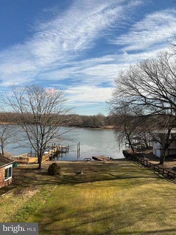 1573 CURTIS AVE, Glen Burnie, MD 21060