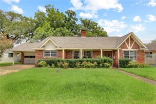 3011 Freshmeadows Drive, Houston, TX 77063