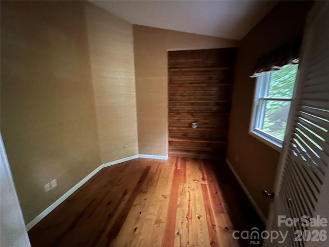 94 Blackberry Trail, Sapphire, NC 28774