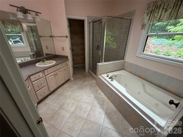 94 Blackberry Trail, Sapphire, NC 28774