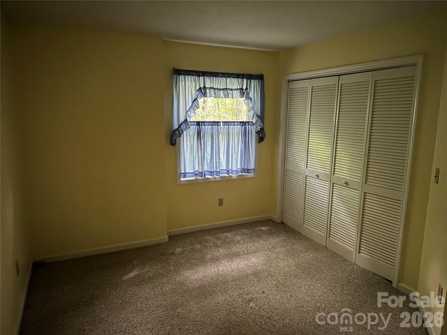 94 Blackberry Trail, Sapphire, NC 28774