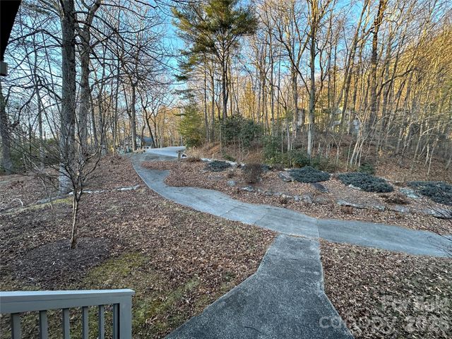 94 Blackberry Trail, Sapphire, NC 28774