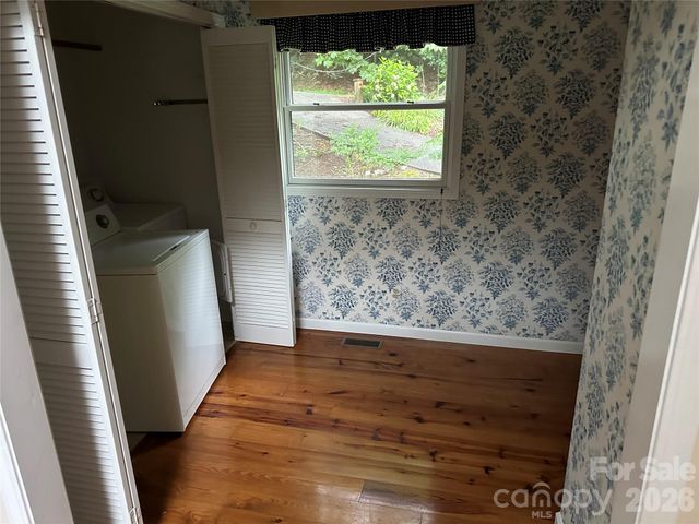 94 Blackberry Trail, Sapphire, NC 28774