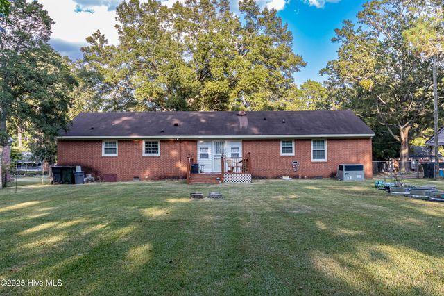 1007 S Andrews Avenue, Goldsboro, NC 27531
