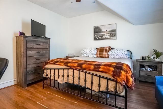 529 Stafford Rd, Fall River, MA 02721