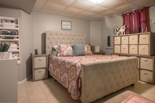 529 Stafford Rd, Fall River, MA 02721