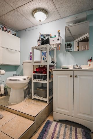 529 Stafford Rd, Fall River, MA 02721