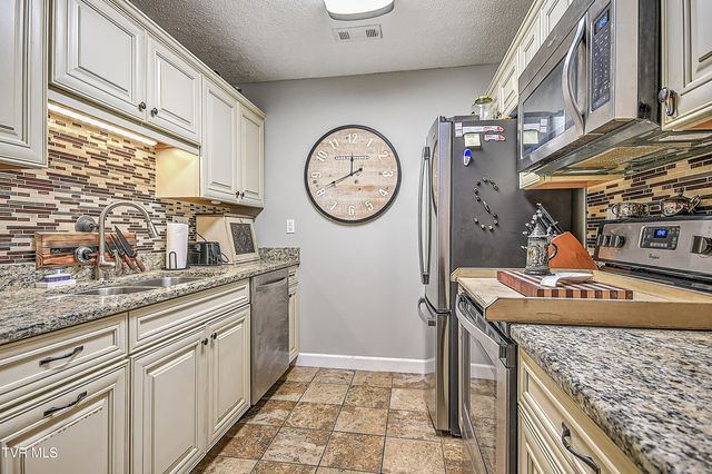 780 Hamilton Road F8, Blountville, TN 37617