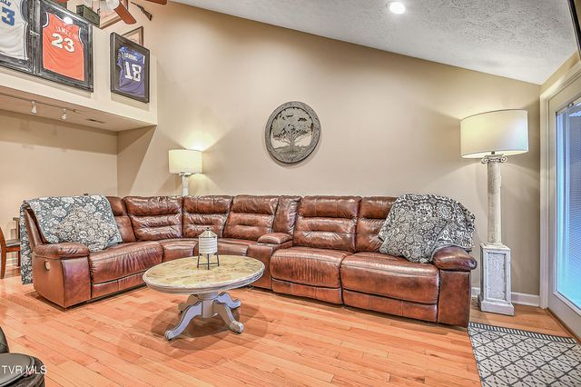 780 Hamilton Road F8, Blountville, TN 37617