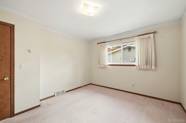 32845 Northampton Drive, Warren, MI 48093