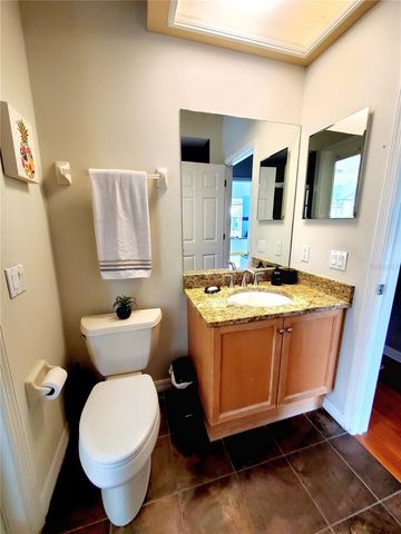 10004 TREE TOPS LAKE ROAD, Tampa, FL 33626