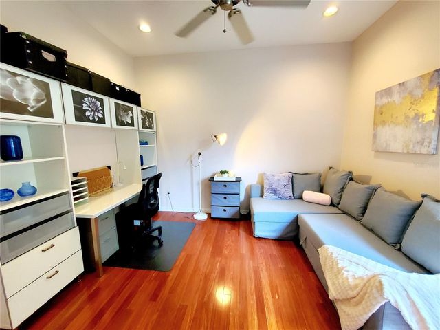 10004 TREE TOPS LAKE ROAD, Tampa, FL 33626