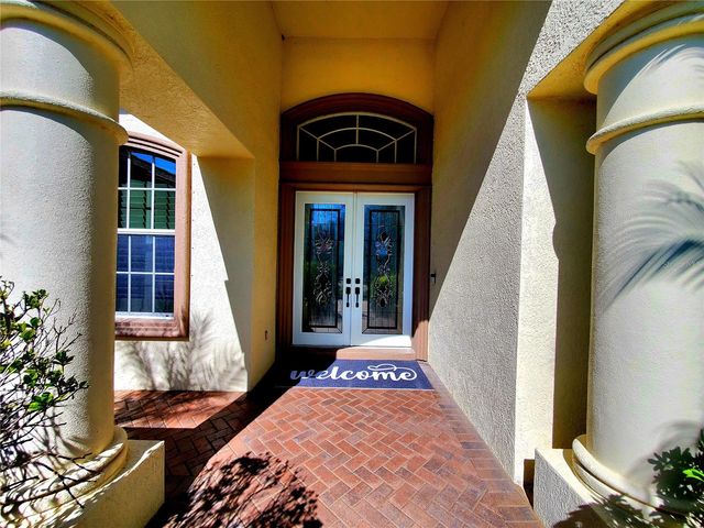 10004 TREE TOPS LAKE ROAD, Tampa, FL 33626