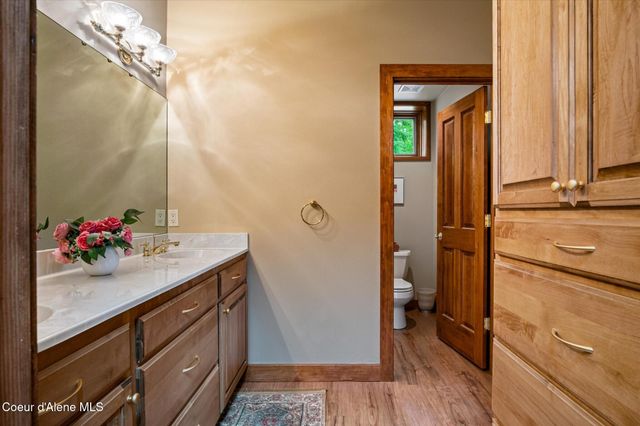 12466 N Holmes LN, Hayden, ID 83835