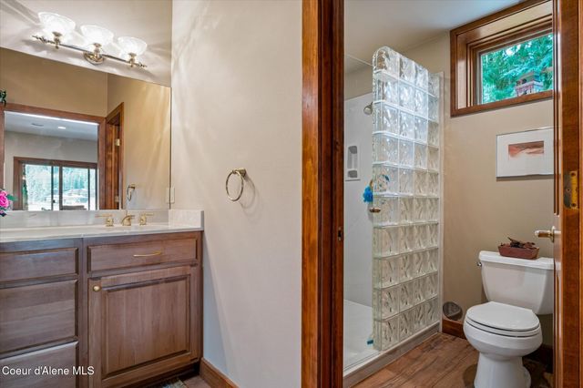 12466 N Holmes LN, Hayden, ID 83835
