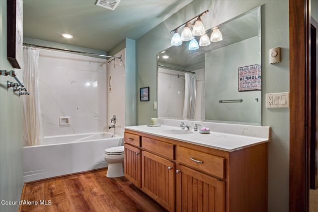 12466 N Holmes LN, Hayden, ID 83835