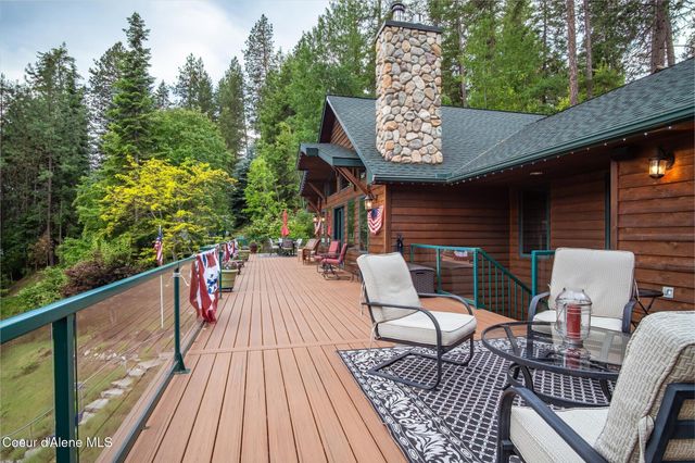 12466 N Holmes LN, Hayden, ID 83835