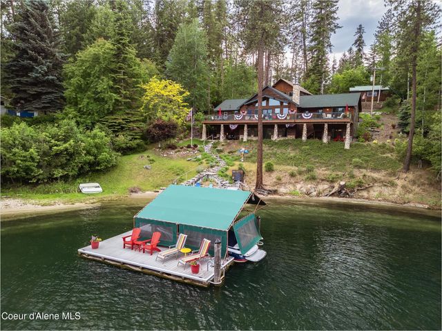 12466 N Holmes LN, Hayden, ID 83835
