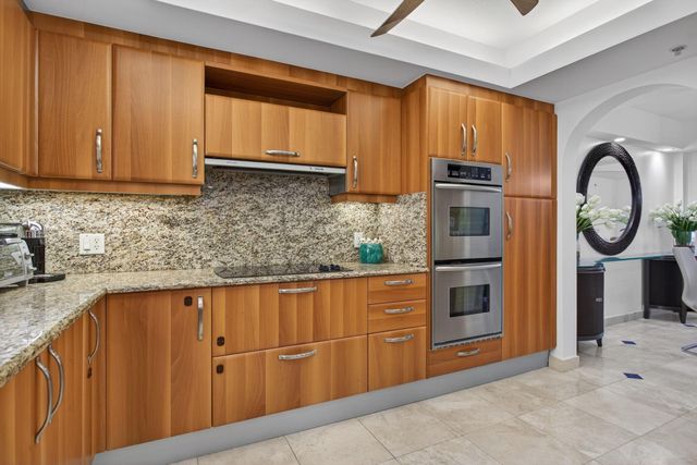 2051 SE 3rd Street Th8, Deerfield Beach, FL 33441