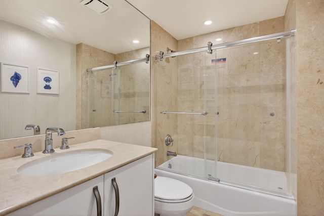 2051 SE 3rd Street Th8, Deerfield Beach, FL 33441