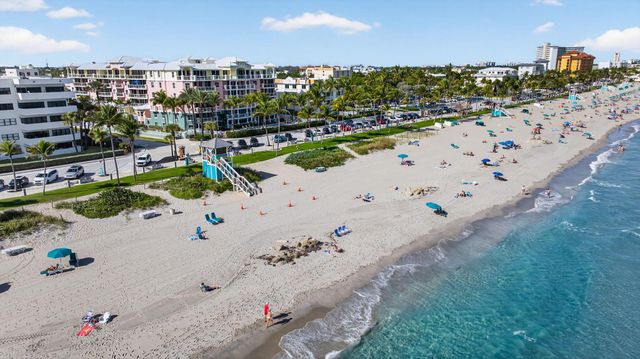 2051 SE 3rd Street Th8, Deerfield Beach, FL 33441