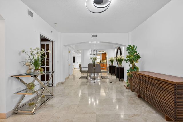 2051 SE 3rd Street Th8, Deerfield Beach, FL 33441