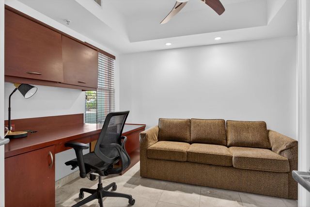 2051 SE 3rd Street Th8, Deerfield Beach, FL 33441