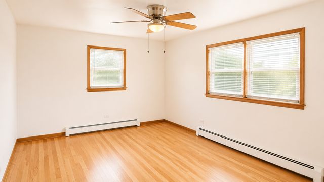 5834 W Montrose Avenue 2N, Chicago, IL 60634