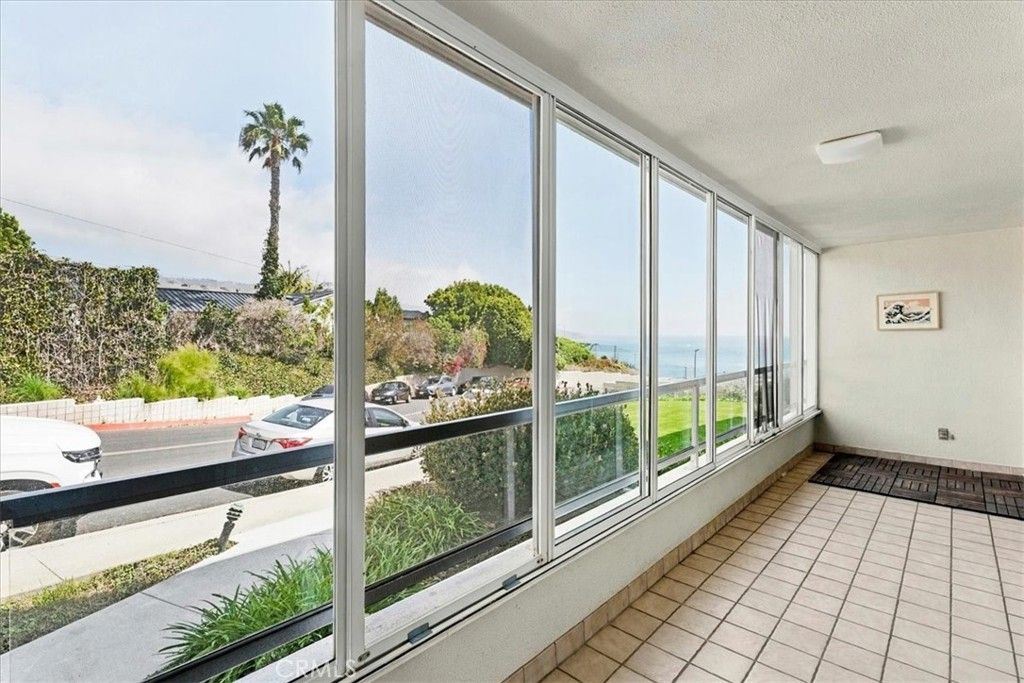 32759 Seagate Dr 103, Rancho Palos Verdes, CA 90275 — photo 3