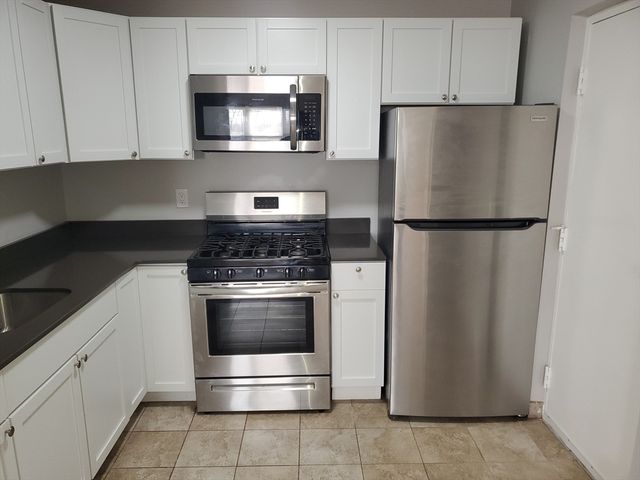 215 Pearl Street 10, Stoughton, MA 02702