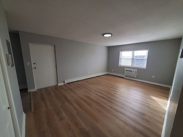 215 Pearl Street 10, Stoughton, MA 02702