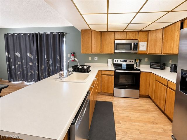 5388 Hibbetts Drive, Las Vegas, NV 89103