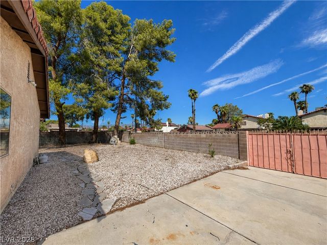 5388 Hibbetts Drive, Las Vegas, NV 89103