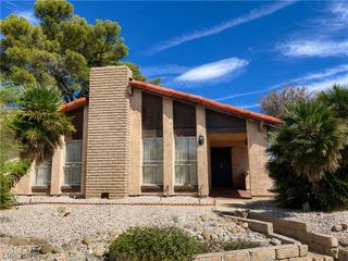 5388 Hibbetts Drive, Las Vegas, NV 89103