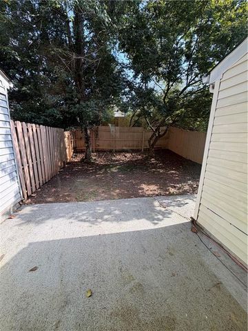 1408 Springleaf Circle SE, Smyrna, GA 30080