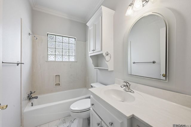 17202 Sweet Olive Dr, Saint George, LA 70817