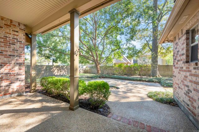 17202 Sweet Olive Dr, Saint George, LA 70817