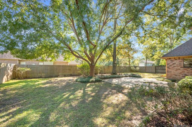 17202 Sweet Olive Dr, Saint George, LA 70817